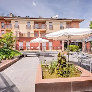 *** Hotel La Perla D'olot Spain